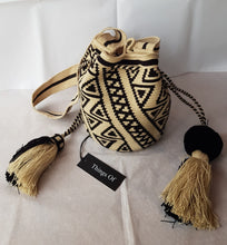 Load image into Gallery viewer, Colombian bucket bag