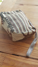 Load image into Gallery viewer, Peruvian cosmetic bags
