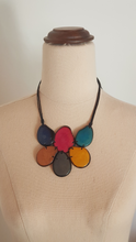 Load image into Gallery viewer, Peruvian Tagua necklace