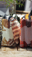 Load image into Gallery viewer, Peruvian cosmetic bags