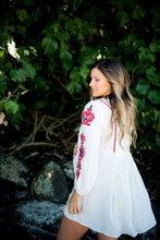 Load image into Gallery viewer, Vishy White Short Dress