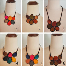 Load image into Gallery viewer, Peruvian Tagua necklace